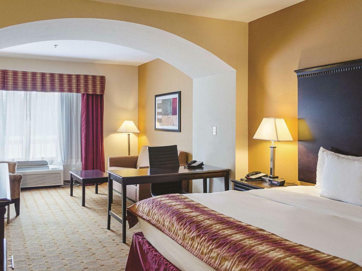 La Quinta By Wyndham Mobile Satsuma / Saraland Hotel Kültér fotó
