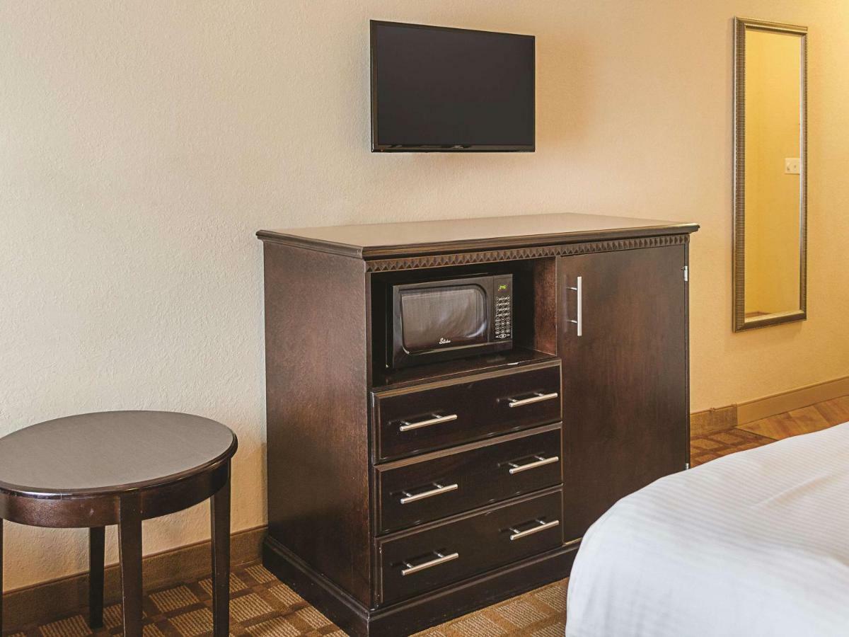 La Quinta By Wyndham Mobile Satsuma / Saraland Hotel Kültér fotó