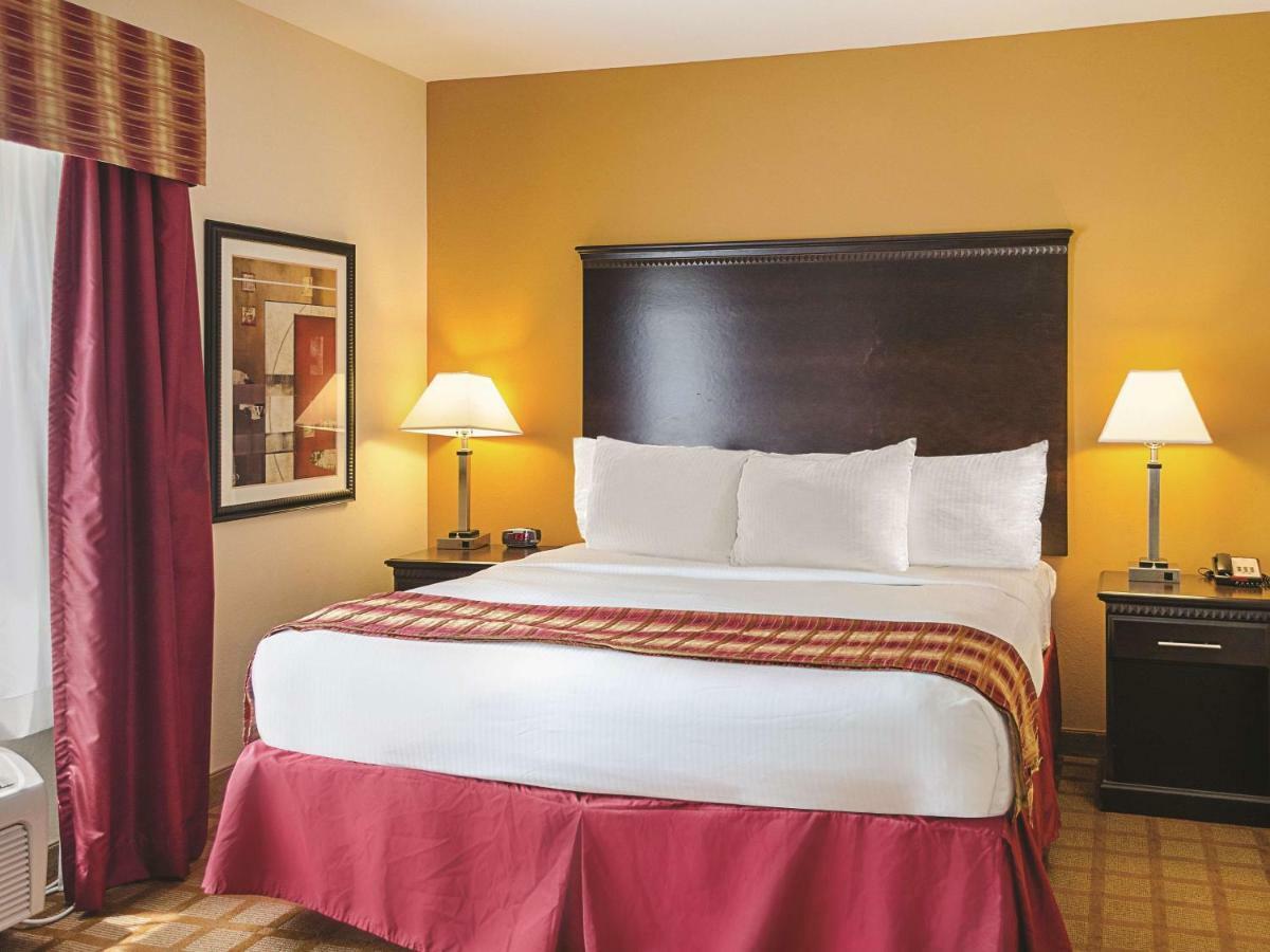 La Quinta By Wyndham Mobile Satsuma / Saraland Hotel Kültér fotó